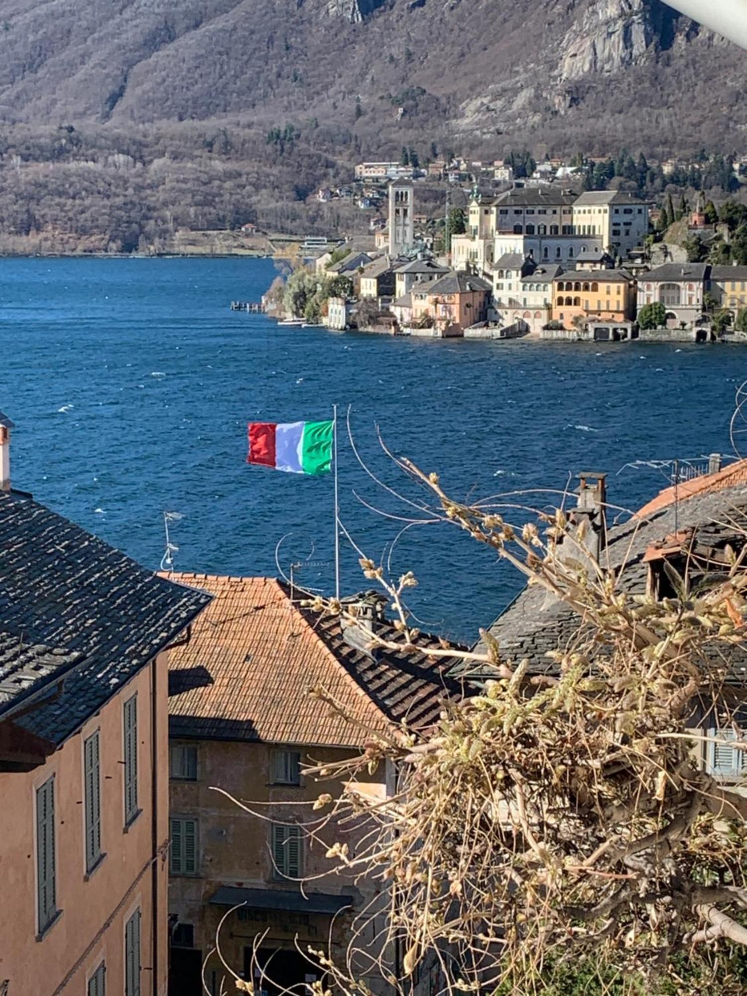 -Ortaflats- Appartamento Belvedere Orta San Giulio Dış mekan fotoğraf